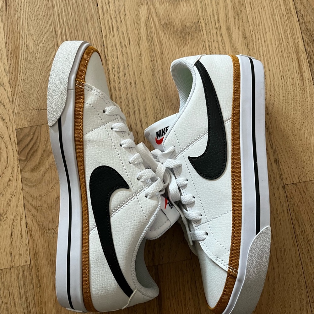 Nike Court